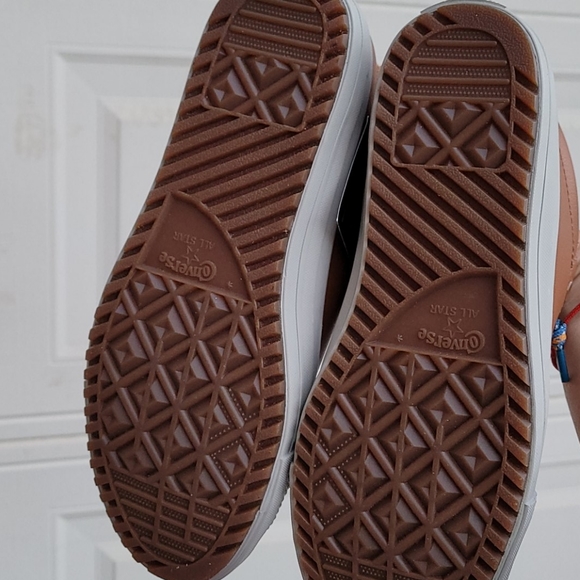 Converse tan leather 5.5 junior slip on 7.5 womens - Picture 7 of 12